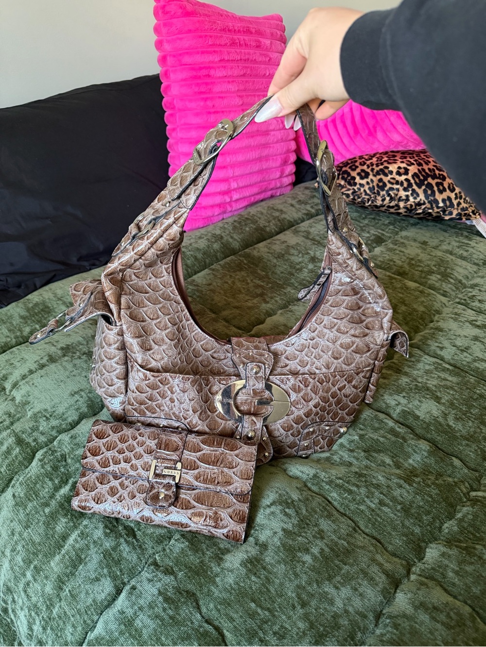 Vintage guess Textured Brown Croc-Embossed Shoulder Bag with Matching Wallet